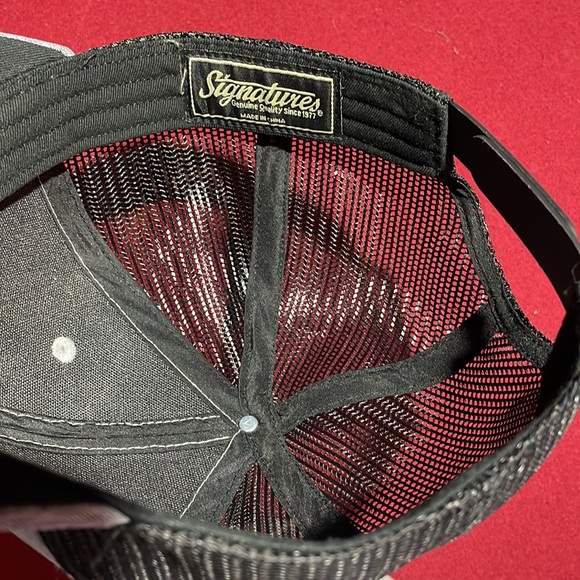 Mountains hat - Picture 2 of 3